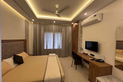 ROYALE REVERA, Cochin