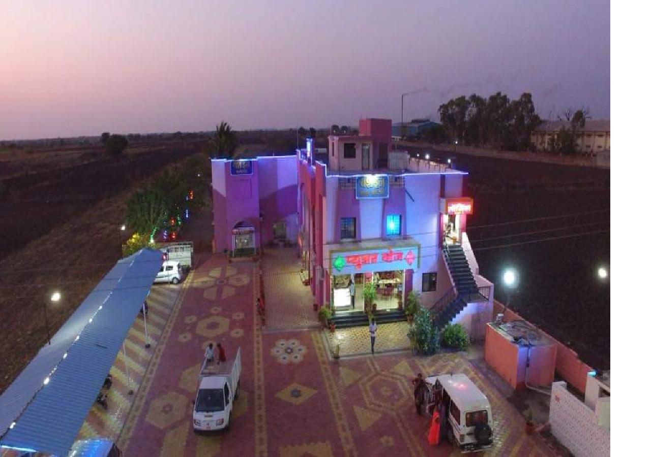 Hotel Yash Inn - Tap to explore photos