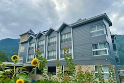 The Voyage - A Luxury Mountain Haven by DROSIAA, Kullu