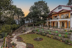 Pine View Resort by ELIVAAS, Solan