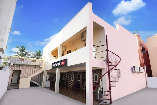 Hotel O Eswar RR Residency