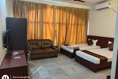 Ashray The Living Entity -GC-190, Kolkata