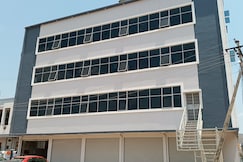 PAL Hotels Triluxe Business Hotel, Yadgir