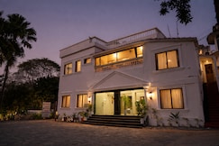 Rajbari Palace, Garwan