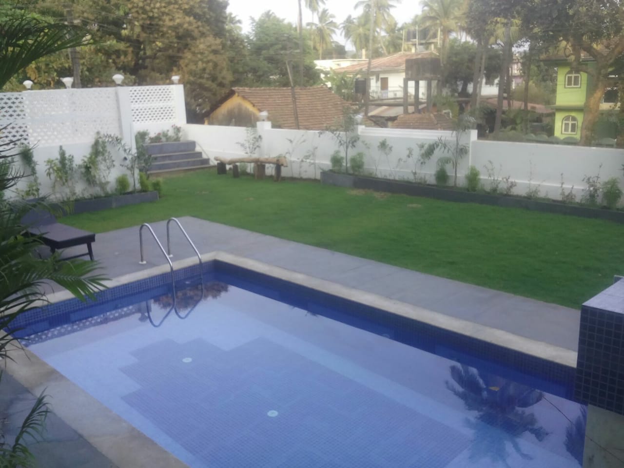 4BHK Sea View Penthouse - Tap to explore photos