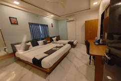 FabHotel Sunrise Comforts, Pune
