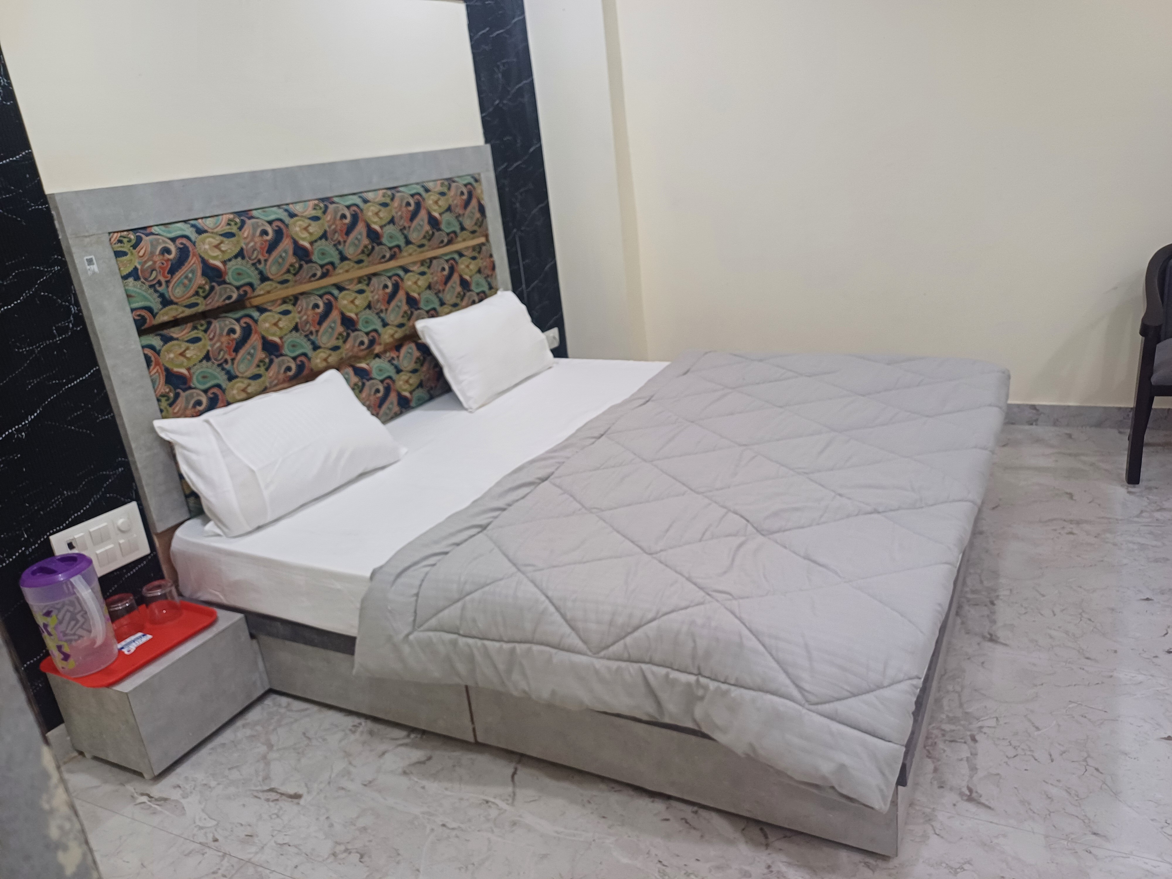Hotel Ashirwad Inn - Tap to explore photos