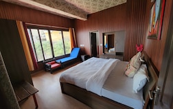 Casa Arhan 3BHK LUX Penthouse Valley View