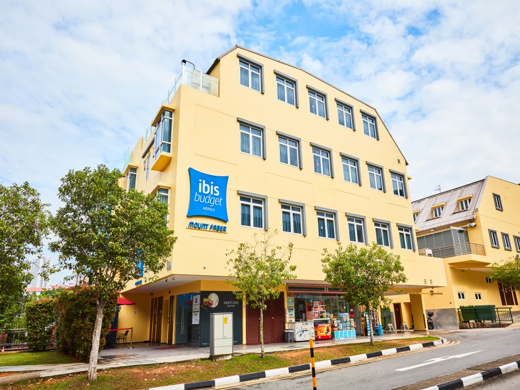 ibis budget Singapore Mount Faber - Tap to explore photos
