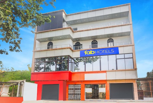 FabHotel Avante Palace