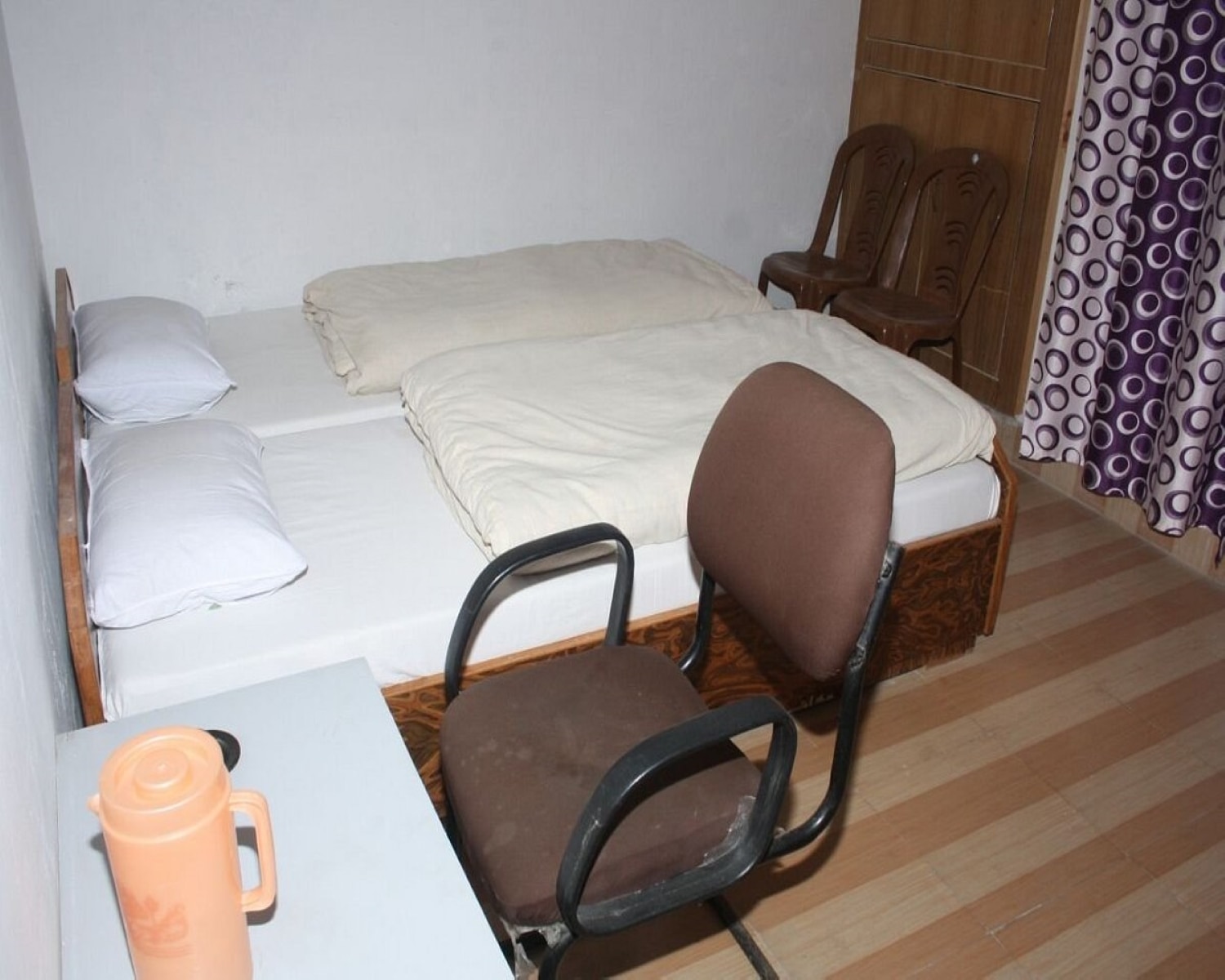 Hotel Atithi Niwas, Jankichatti - Tap to explore photos