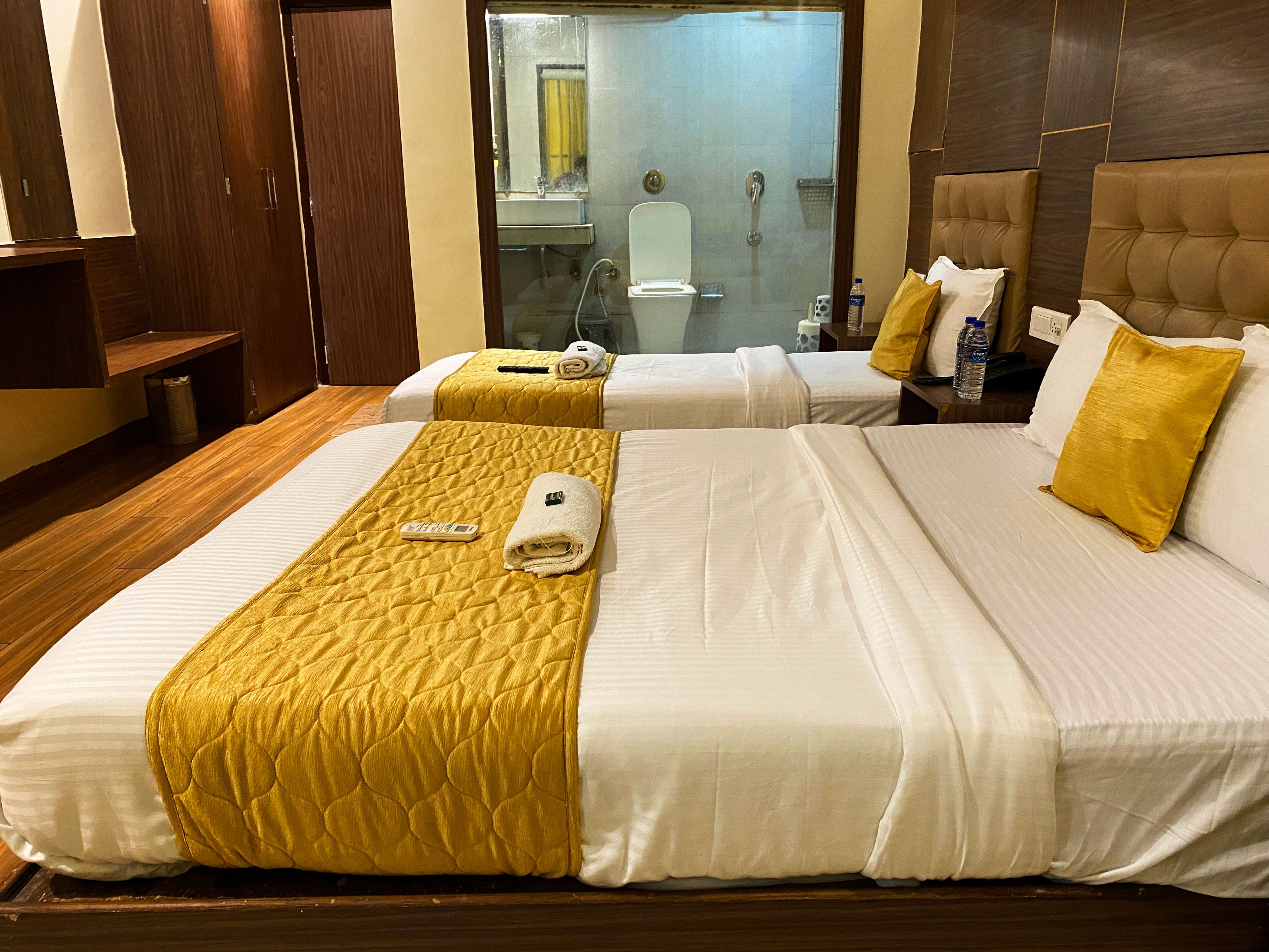 Hotel Pearl's BKC INN- Near Trade Centre - Tap to explore photos