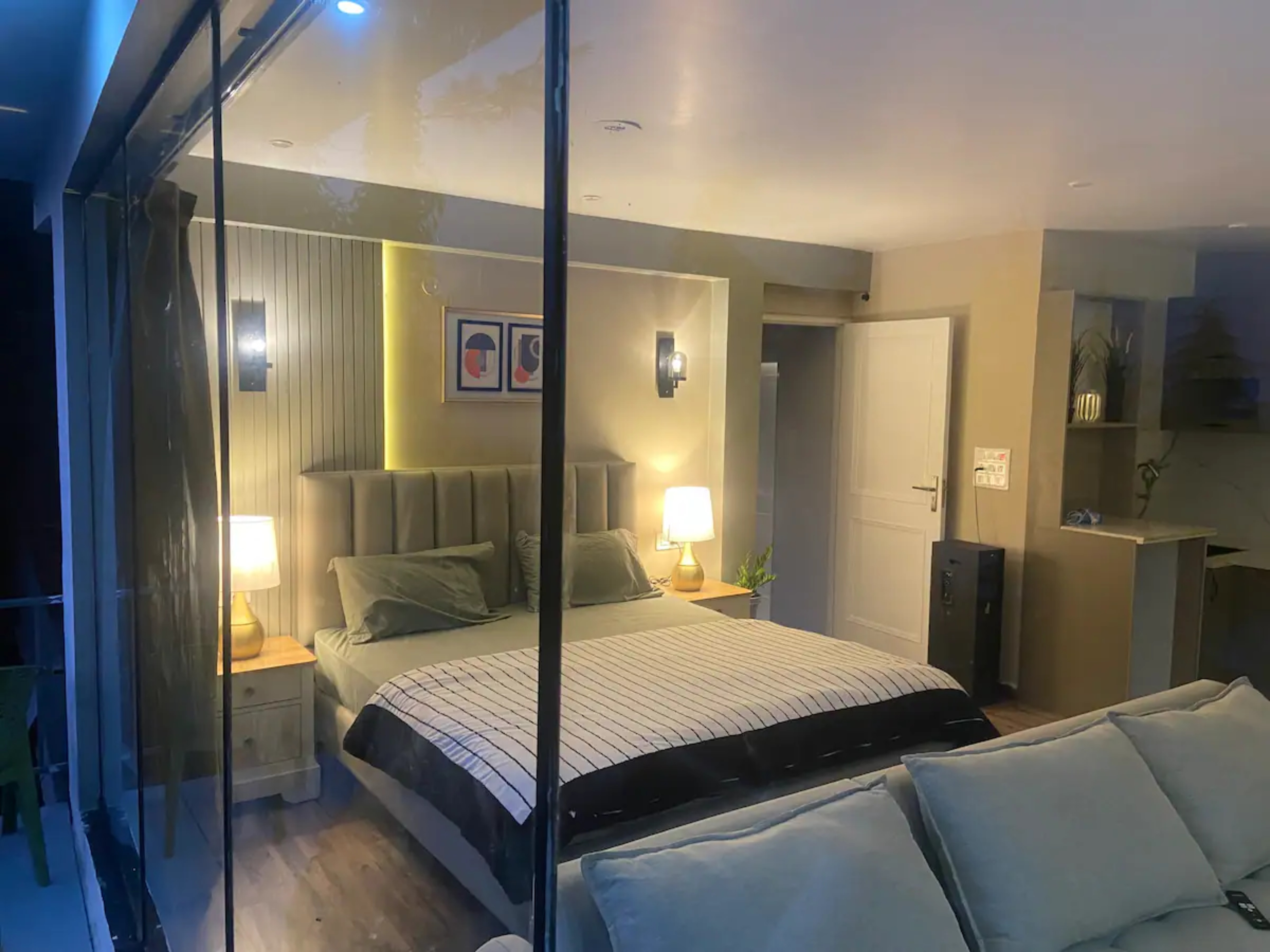 Glamping 2bhk - Tap to explore photos