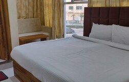 Non AC female only dorm