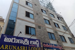 NEW ARUNA SRI LODGE, Guntur
