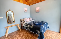 mini cottage 1