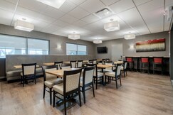 Best Western Plus Eastgate Inn & Suites, Regina