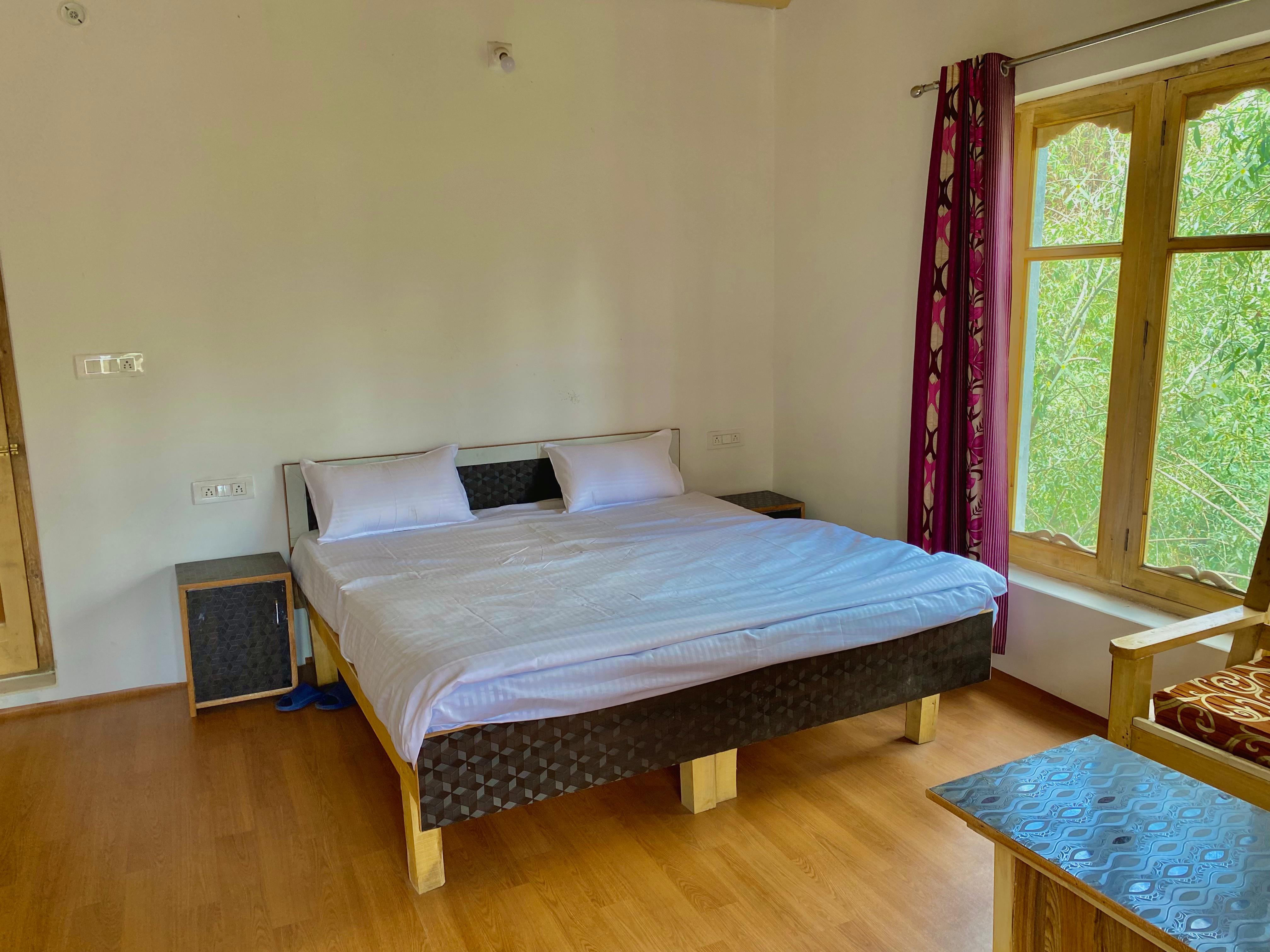 Jimmy Homestay - Tap to explore photos
