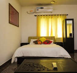 Deluxe AC Room