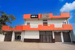 SPOT ON Royal Palace, Kanpur