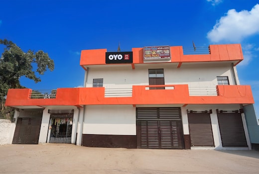 SPOT ON Royal Palace