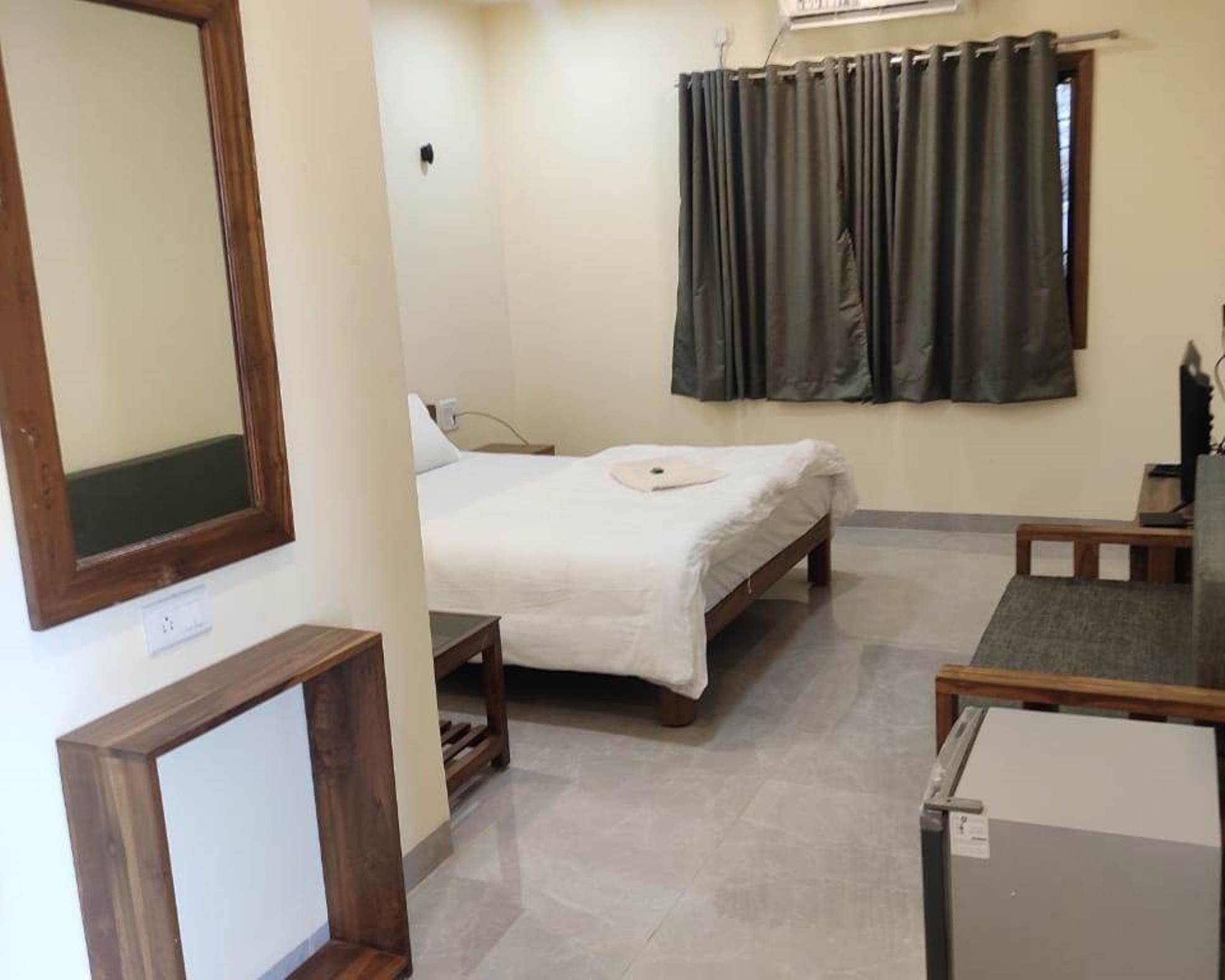 Shiv Parvati Resort - Tap to explore photos