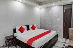 Hotel O Stay Happy, Noida