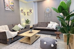 1 BHK Gurgaon Free Parking Projector, Gurgaon