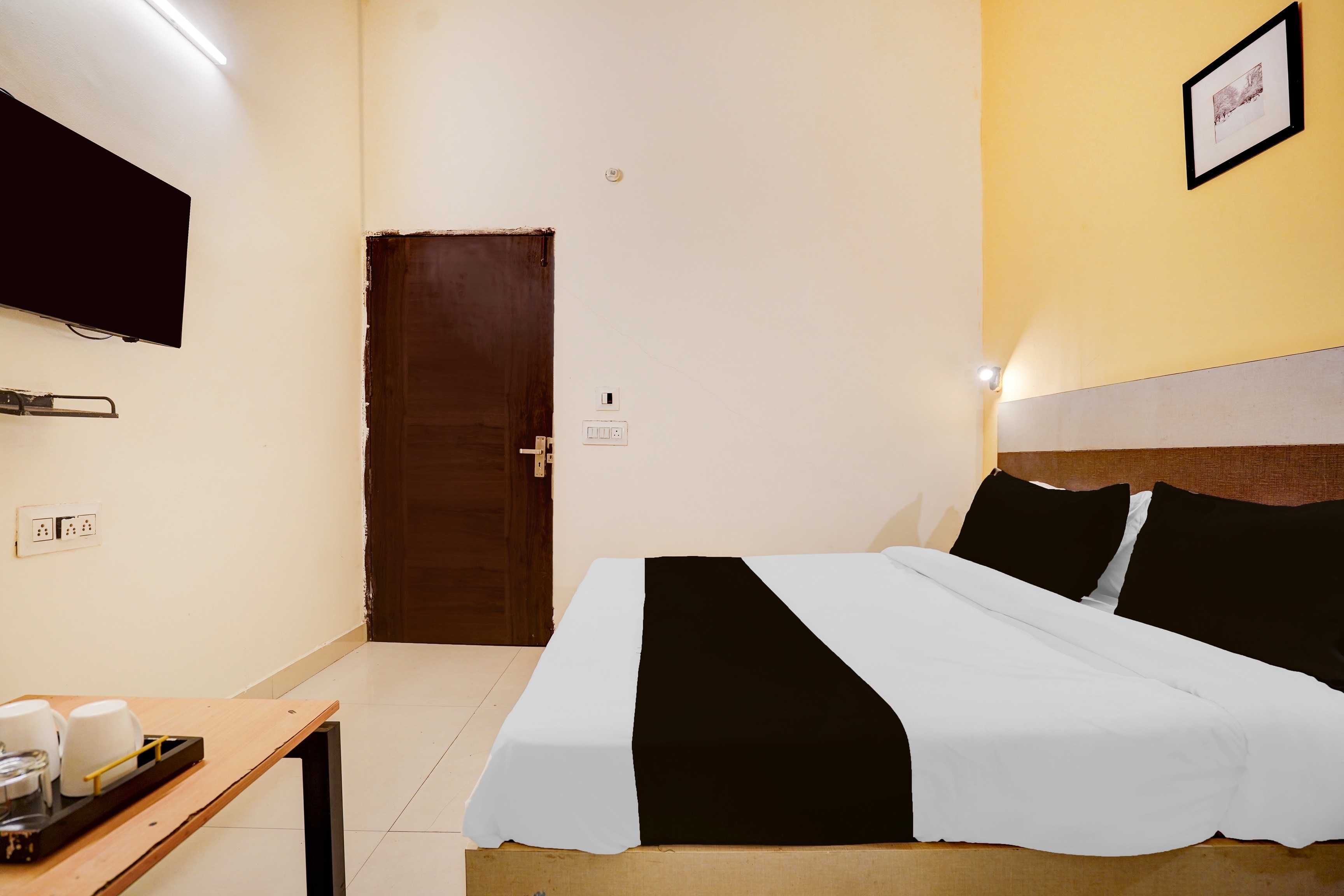 Super Hotel O Vishkarma Colony Formerly Harmony Palace - Tap to explore photos