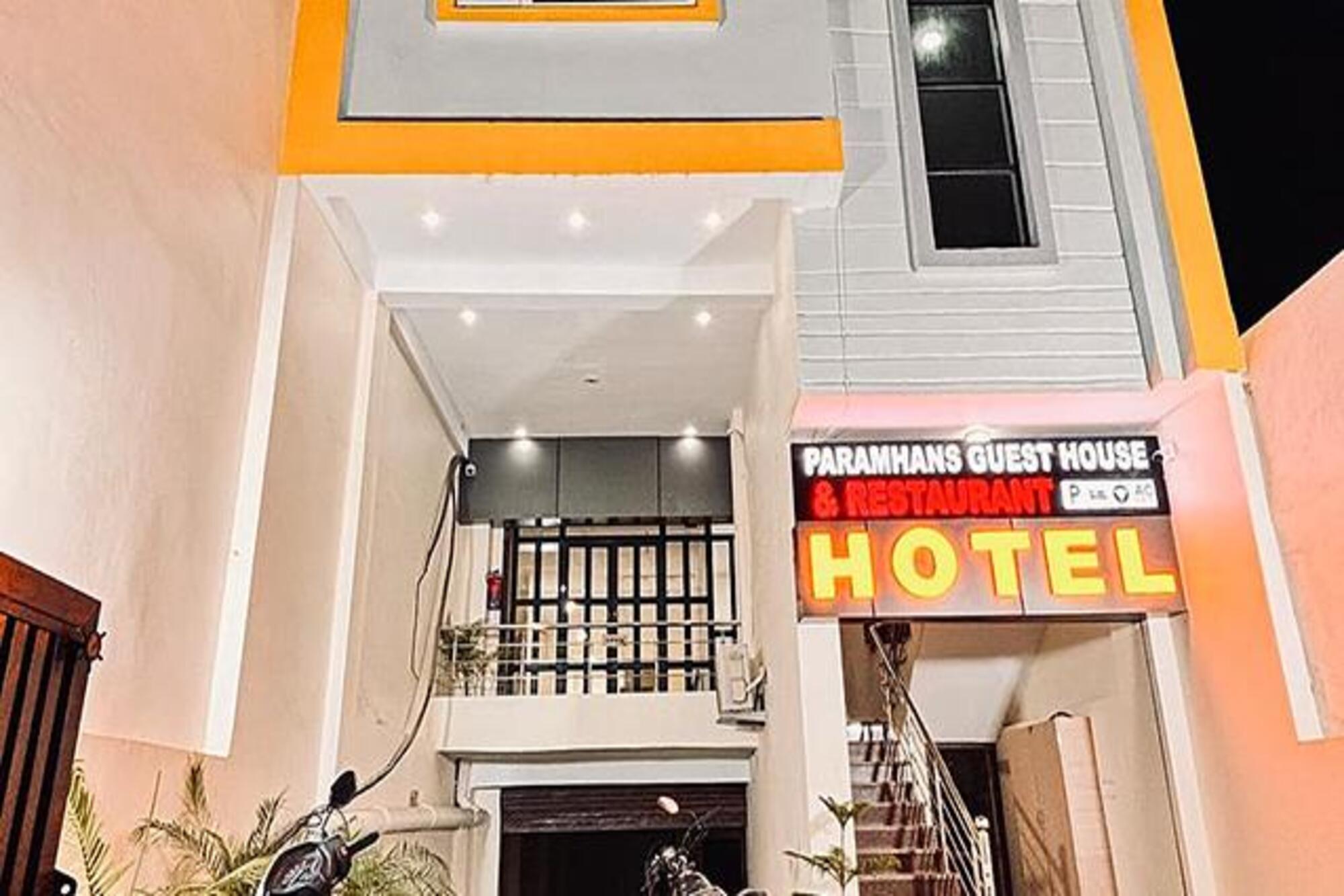 FabHotel Paramhans Guest House - Tap to explore photos