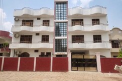 Param villa homestay, Varanasi