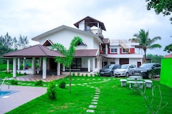 SkyLark Tiny Heggaravalli Homestay- Pool, Villa, Dorms, Home Food, Estate, Sakleshpur
