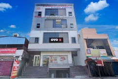 Hotel O Century grand luxury rooms, Warangal