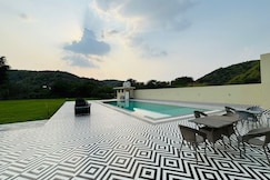 Hillview Farm, Faridabad