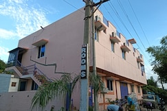 Swathi Rooms, Tiruvannamalai