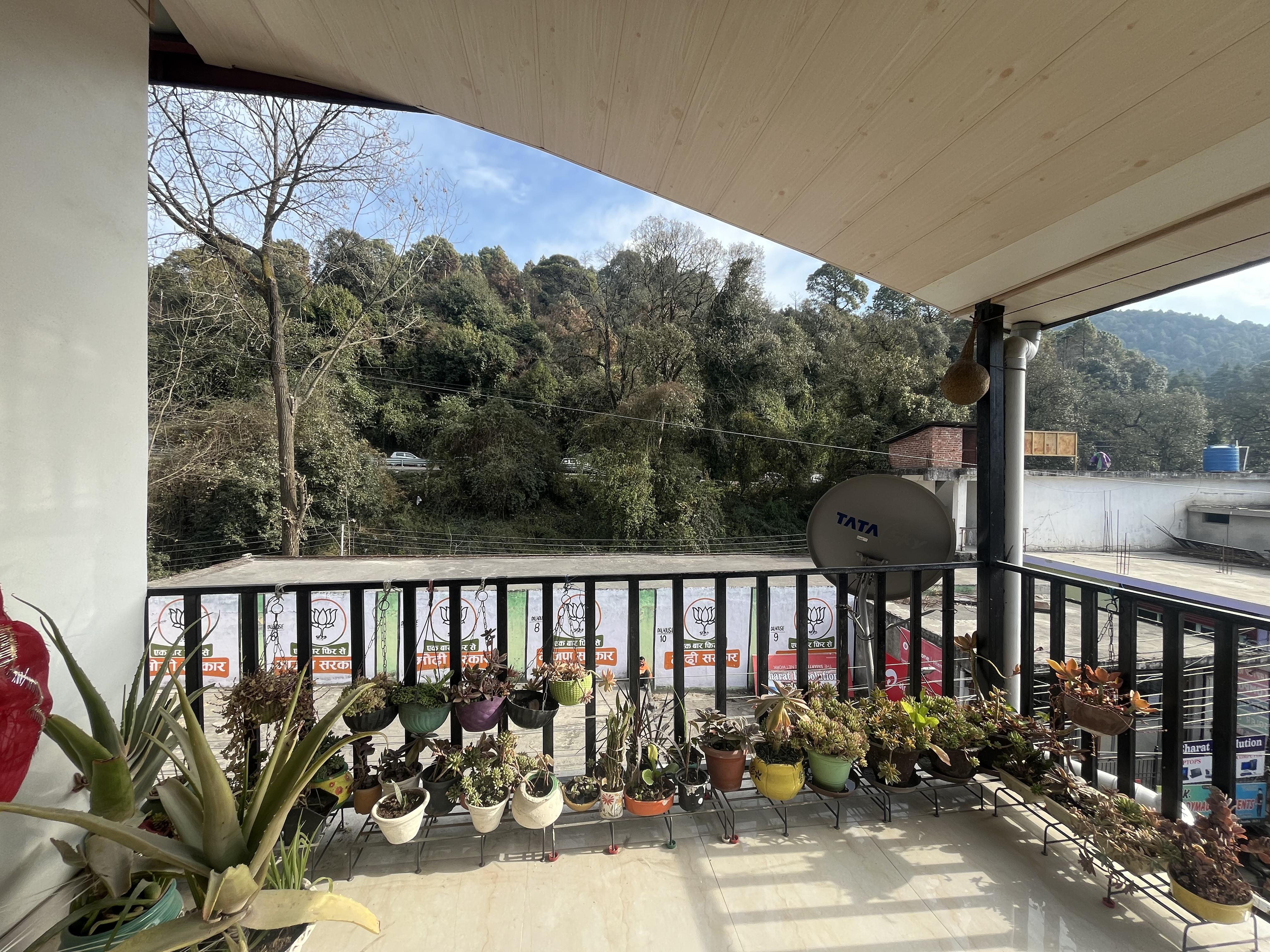 Suri Homestay - Best Homestay In Dalhousie - Tap to explore photos