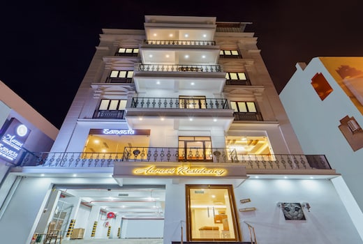 Treebo Aaravi Residency, 800 Mtrs From Promenade Beach