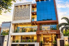 Hotel Royal Suites, Lucknow