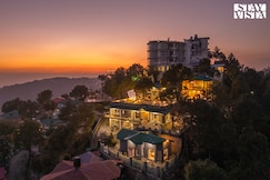 StayVista at 7 Rooms @ Serene W/ Outdoor Bonfire, Solan