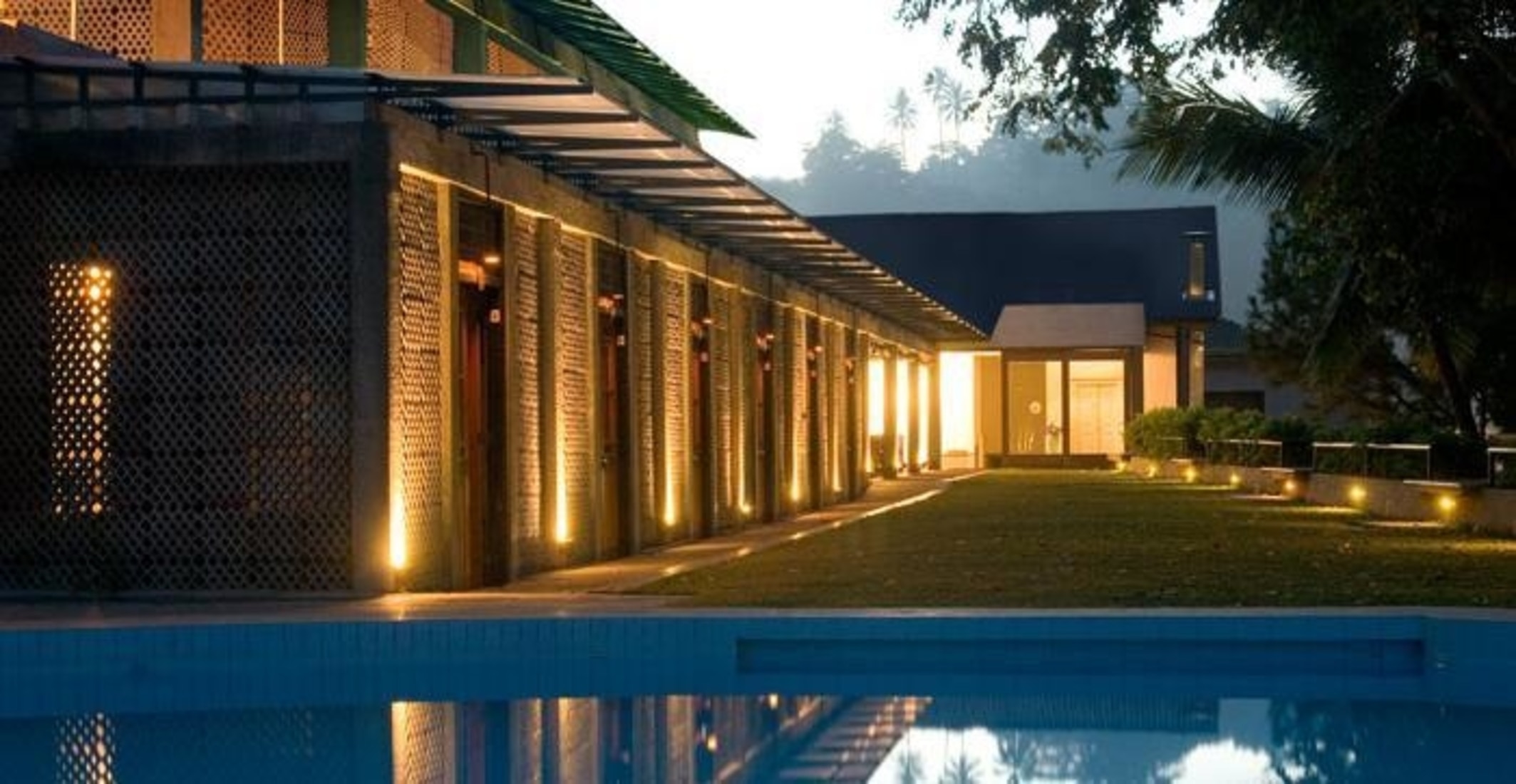 Thilanka Hotel, Kandy Hotel Price, Address