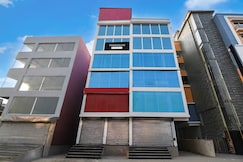 Townhouse Madhyamgram Chowmatha Bus Terminal Kolkata Formerly Star Guest House, Kolkata