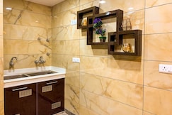 Uptown Boutique Home 2:  2 BHK with drive-in, Shimla