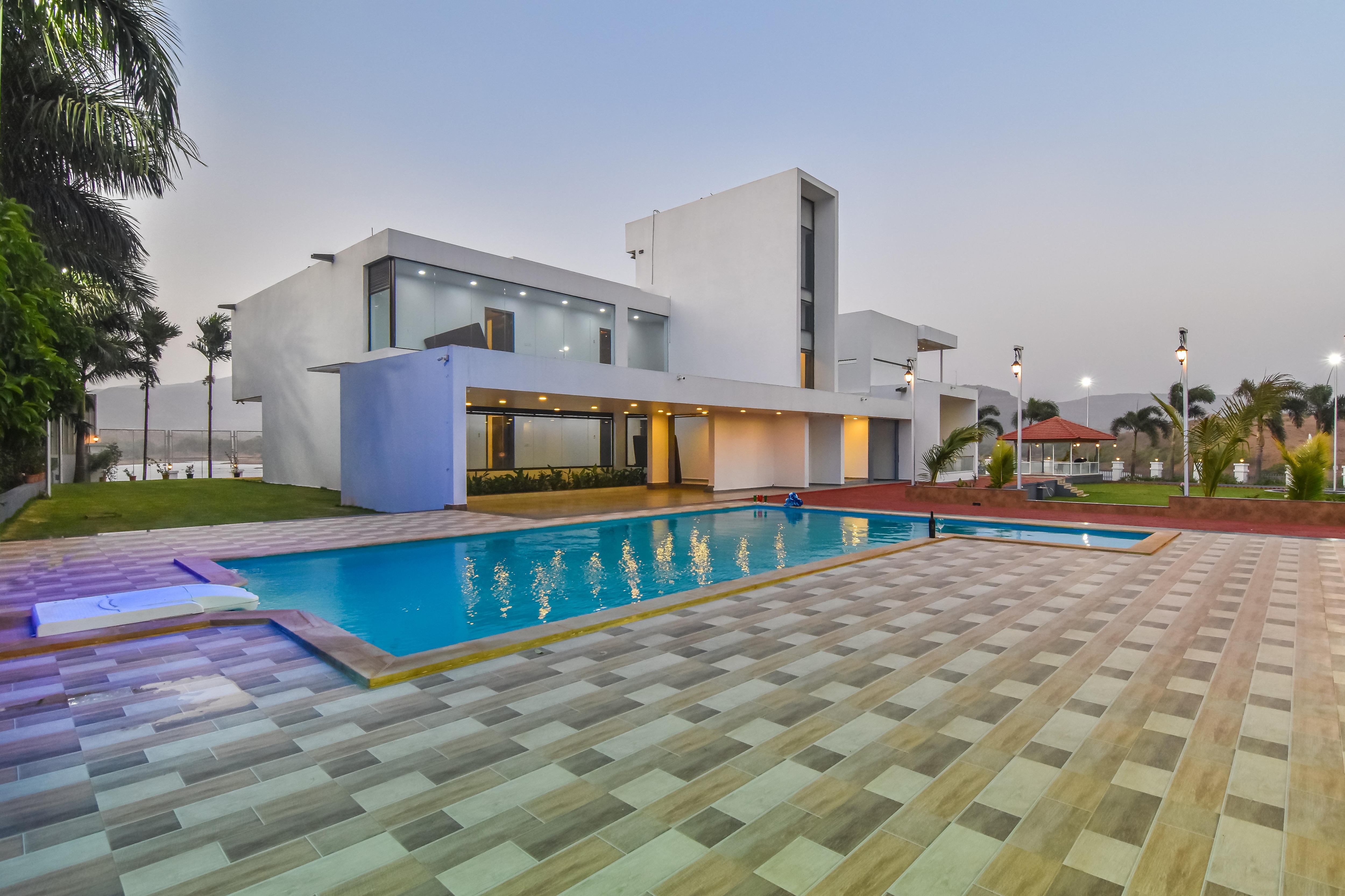 The Lake Cameo Villa 6BHK with pvt Pool - Tap to explore photos