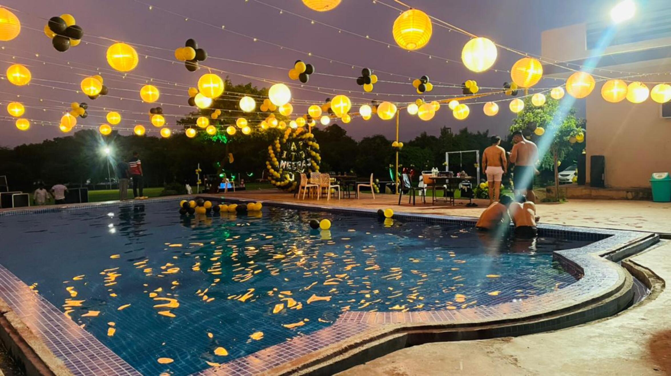 Gurugram Aravali Farmhouse for Party - Tap to explore photos