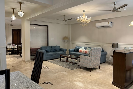 Luxury 3BHK Serviced Apartment Green Park By Short Stay in Delhi