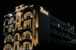 The Altruist Business Hotel Sec 57, Gurgaon