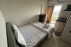 Studio apartment with stunning view, Pune