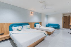 Hotel The Grand Heaven, Gandhinagar