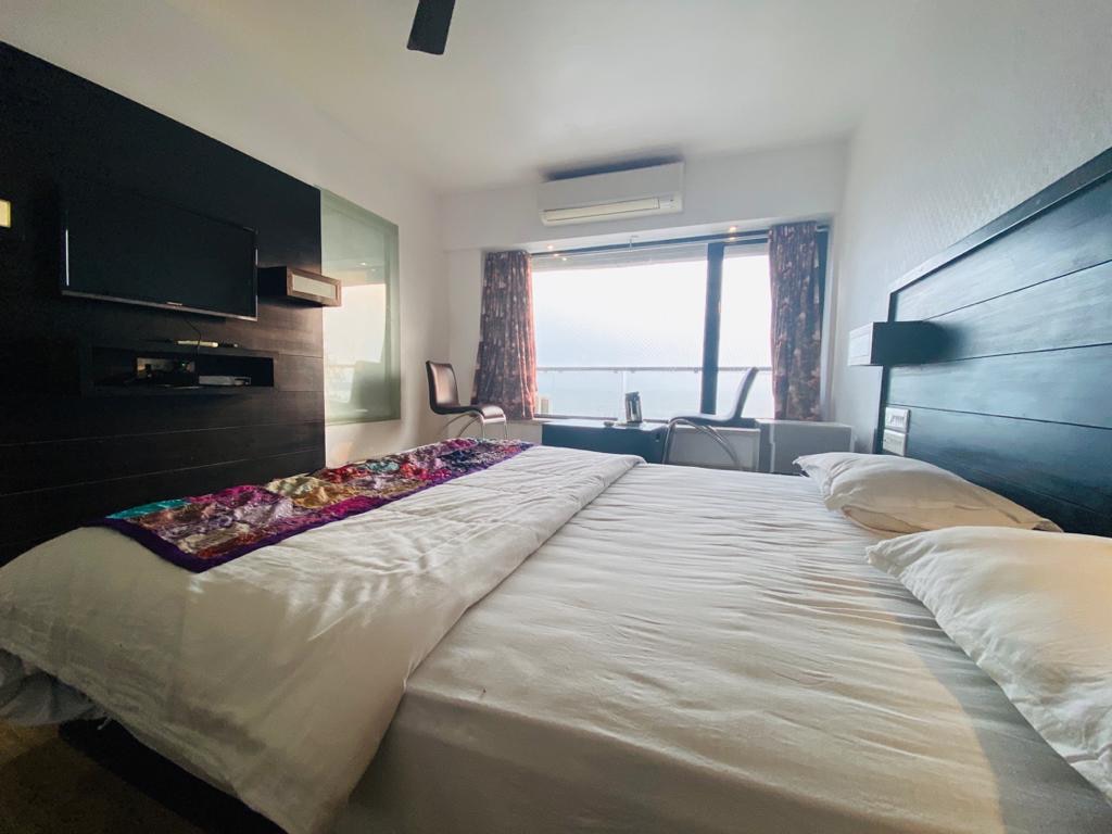 Luxury Deluxe Room (Sea view without balcony) 1