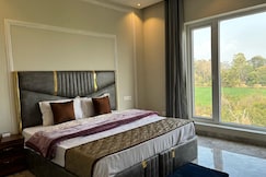 Hotel Vedic Inn, Kiraoli